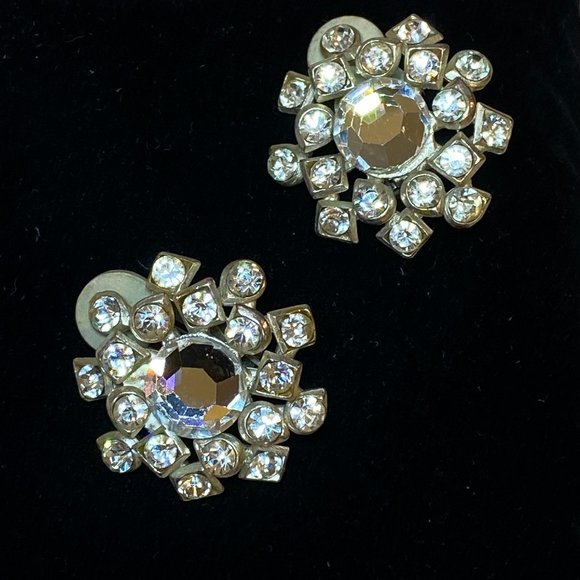 Vintage mid 1990s Clear Stones Clip-on Earrings - Picture 2 of 4